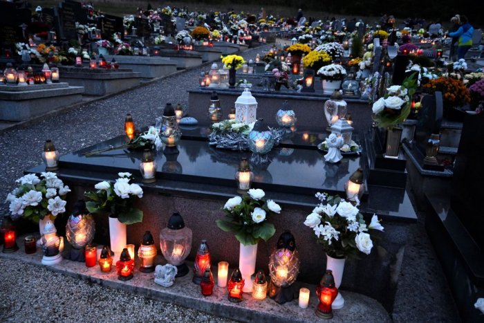 Ilustračný obrázok k článku OHAVNÝ hrobár! Namiesto toho, aby nebožtíkov dôstojne pochoval, im robil nechutnosti