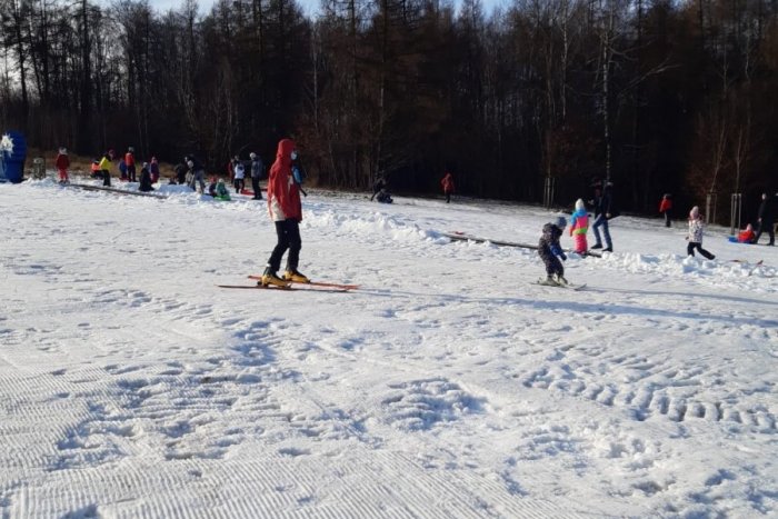 Ilustračný obrázok k článku V okolí Bratislavy sa už lyžuje. Potrebujete negatívny test?