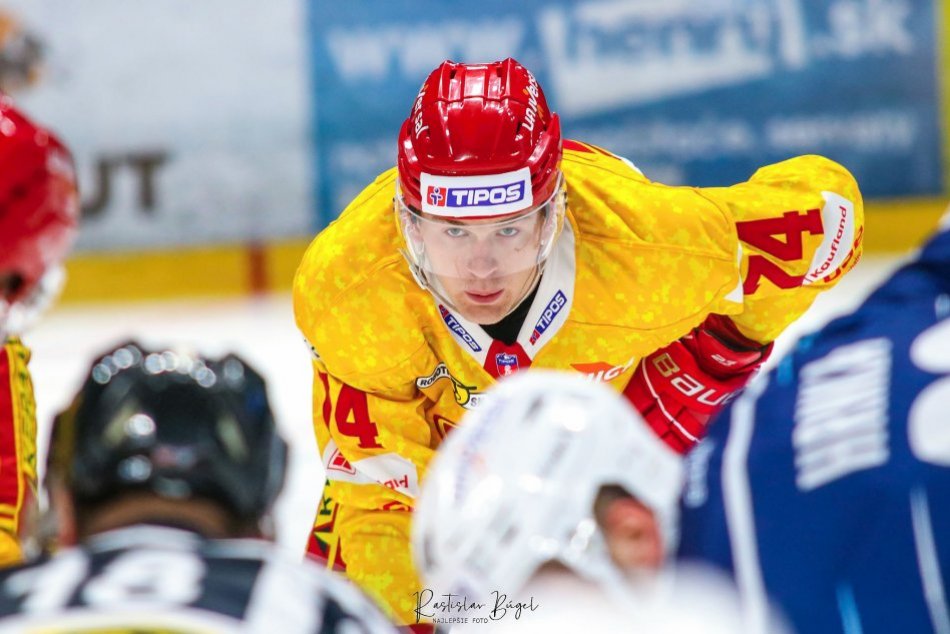 Ilustračný obrázok k článku Talent bude rozvíjať v Dukle: Samuel Krajč sa upísal Trenčínu