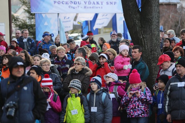 Ilustračný obrázok k článku Obľúbený Pochod vďaky SNP Cigeľ – Handlová je PRELOŽENÝ: Nový dátum podujatia