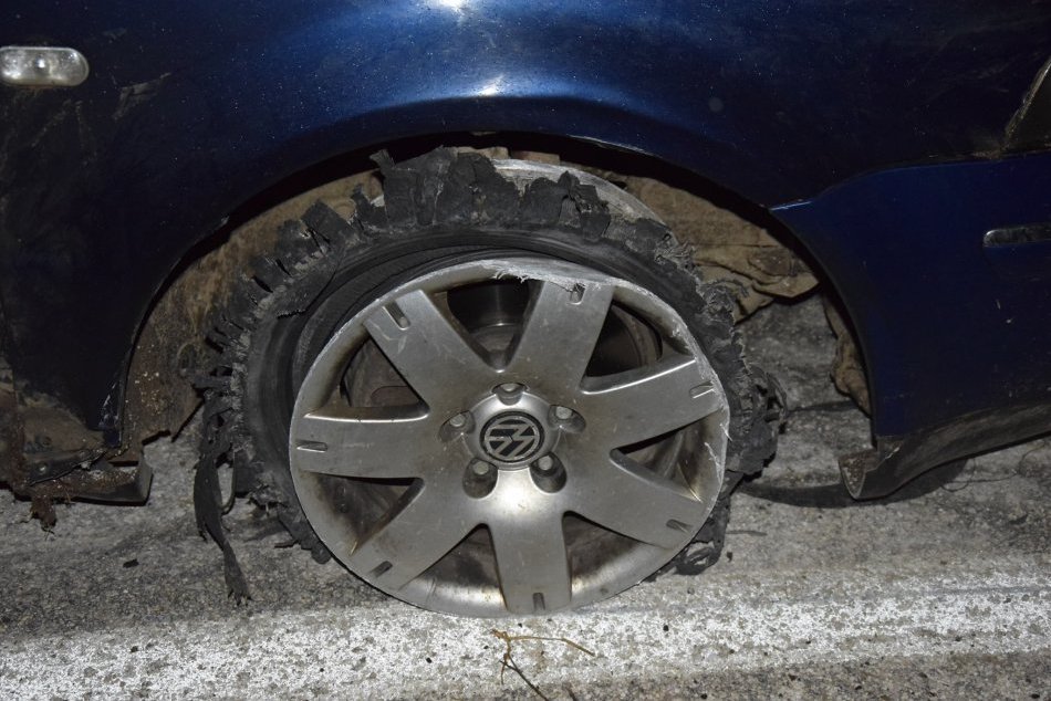 Ilustračný obrázok k článku Policajt strieľal na auto, ktoré malo smerovať na hliadku: Vodiča zadržali, FOTO