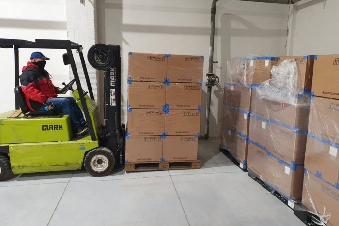 Ilustračný obrázok k článku Sulík vracia úder Matovičovi: Prvých 2,6 milióna antigénových testov je už na Slovensku!