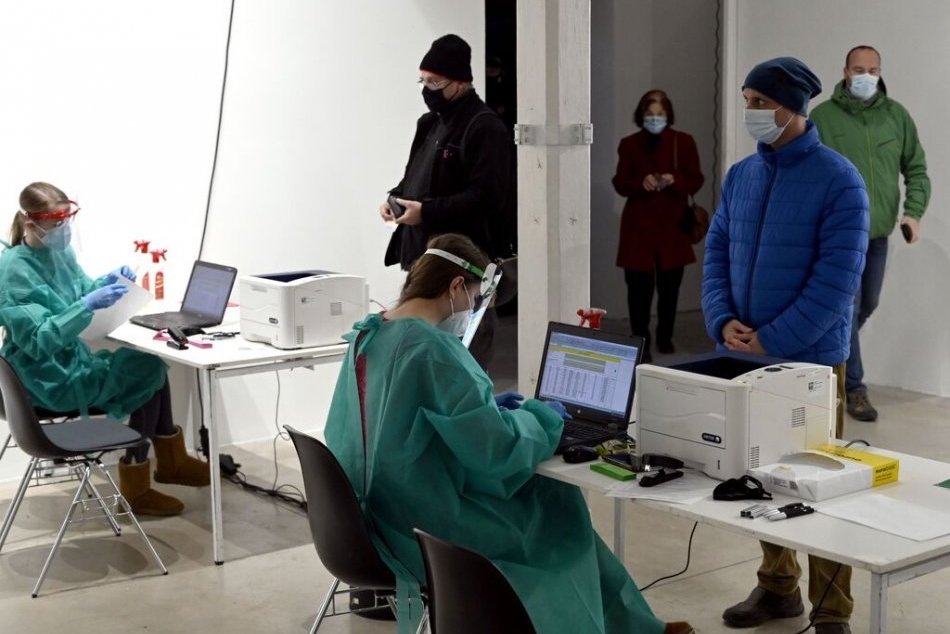 Ilustračný obrázok k článku Idete sa testovať? Využite elektronickú registráciu, SMS výsledok vám uznajú