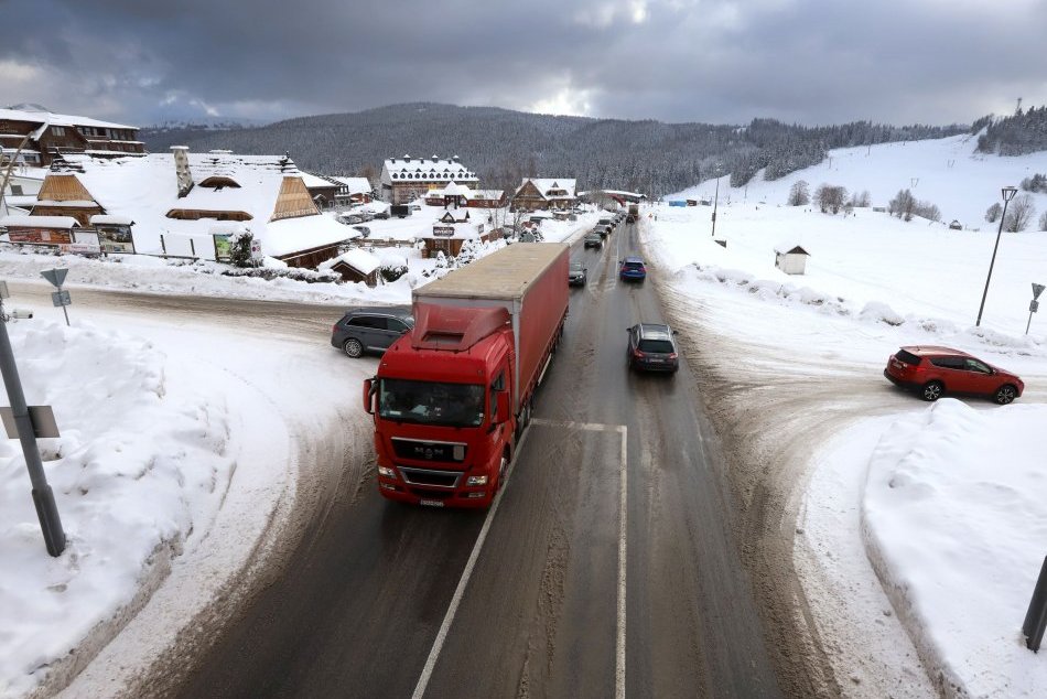 Ilustračný obrázok k článku ZMOS znepokojujú úvahy členov vlády o podriadenosti samospráv centrálnej vláde