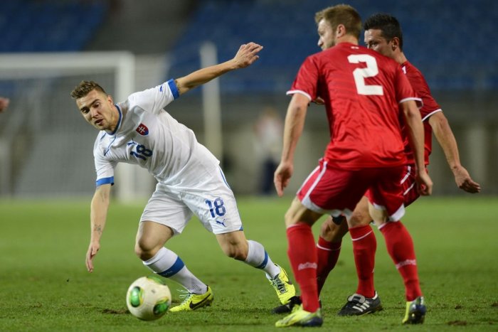 Ilustračný obrázok k článku AS Trenčín získal hviezdu Fortuna ligy: Prvé slová Erika Jendrišeka po prestupe