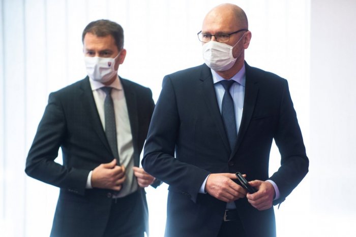 Ilustračný obrázok k článku Matovič: Sulíka vyháňať nebudem, zbaliť by sa mal sám