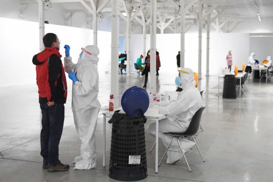 Ilustračný obrázok k článku Bez nového prípadu je jediný okres na Slovensku: Je v Banskobystrickom kraji