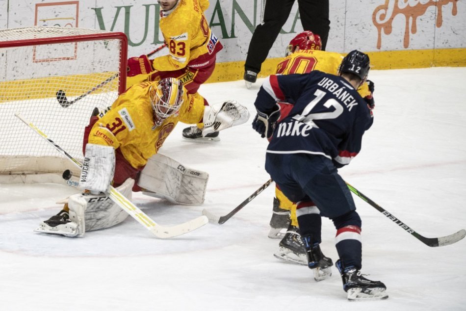 Ilustračný obrázok k článku Trenčín bol aktívnejší, Slovan efektívnejší: FOTO z dohrávky