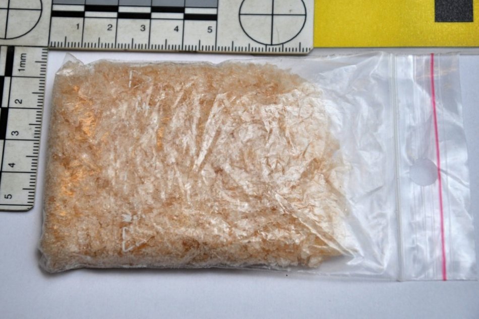 Ilustračný obrázok k článku Muž čelí vážnemu obvineniu: Pre drogy skončil za mrežami, FOTO