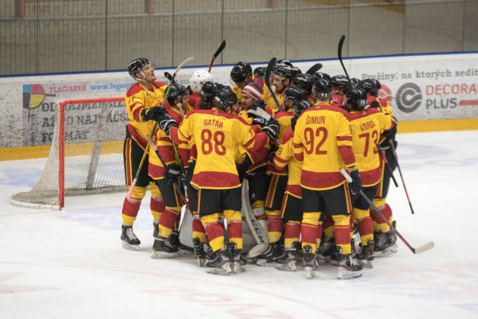 Ilustračný obrázok k článku Hokejisti uspeli po nájazdoch: Porazili Dubnicu nad Váhom