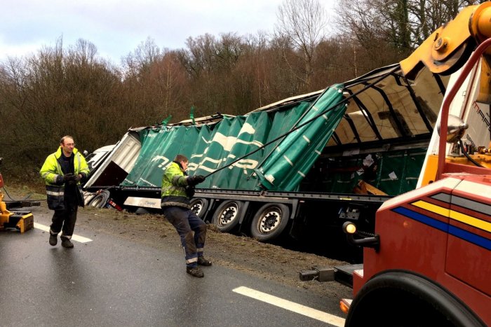 Ilustračný obrázok k článku SVET O SLOVENSKU: Kam sa s tým kamiónom trepal!? Francúzi krútia hlavou