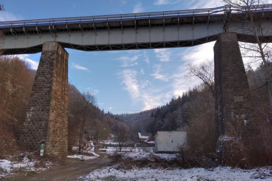 Ilustračný obrázok k článku Nad Bystricou čnie neprehliadnuteľný VIADUKT: Viete, čím všetkým je zaujímavý? FOTO