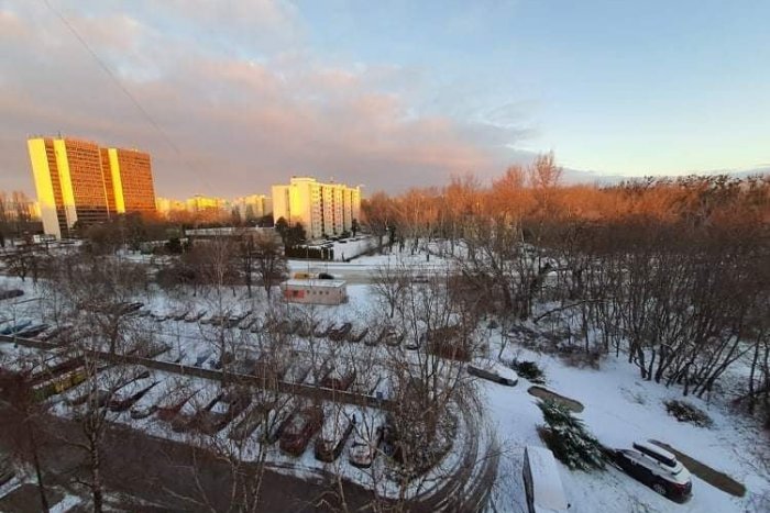 Ilustračný obrázok k článku Petržalka mení parkovaciu politiku: Máte viac ako dve autá? Budete platiť!