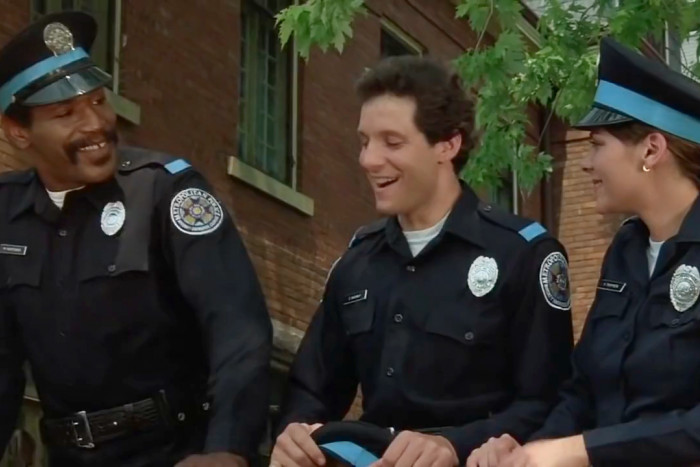 Ilustračný obrázok k článku Policajná akadémia zabaví aj po rokoch: TOP zaujímavosti o obľúbenej sérii + KVÍZ