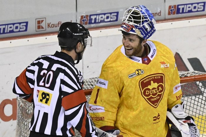 Ilustračný obrázok k článku Trenčania vezú cenné body z východu: LaCouvee má prvé čisté konto v extralige