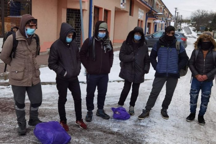 Ilustračný obrázok k článku Nečakané prekvapenie: V kamióne sa ukrývali šiesti migranti z Afganistanu