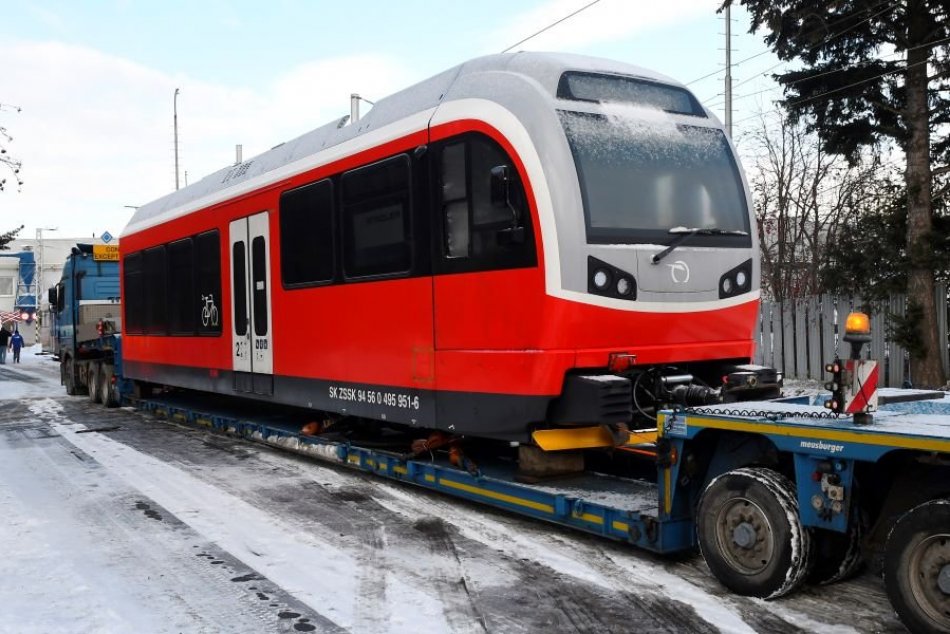 Ilustračný obrázok k článku Elektrozubačky sa chystajú na trať už vo februári: Jednu vec tam však nenájdete