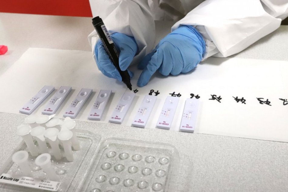 Ilustračný obrázok k článku Priebežné výsledky z nášho mesta hovoria jasnou rečou: ZATIAĽ evidujeme 57 pozitívnych!