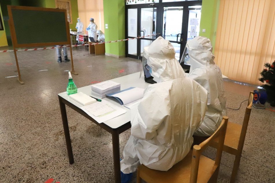 Ilustračný obrázok k článku Testovanie v Bardejove: Cez víkend bude 20 odberových miest, aj online rezervácia