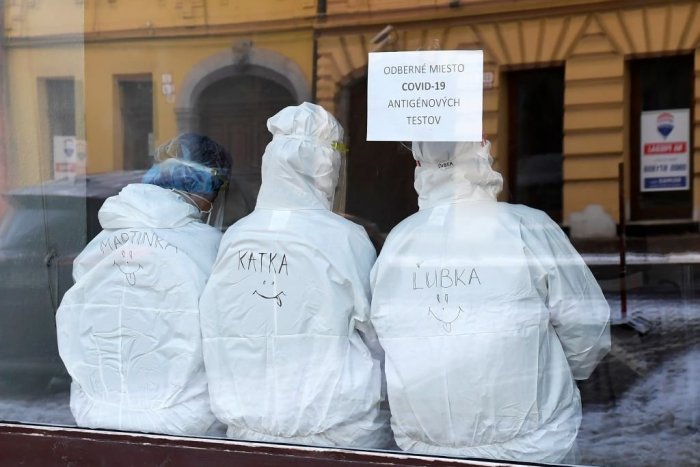 Ilustračný obrázok k článku Vláda rozhodla: Ide sa testovať, bez papiera sa nedostaneme ani do prírody