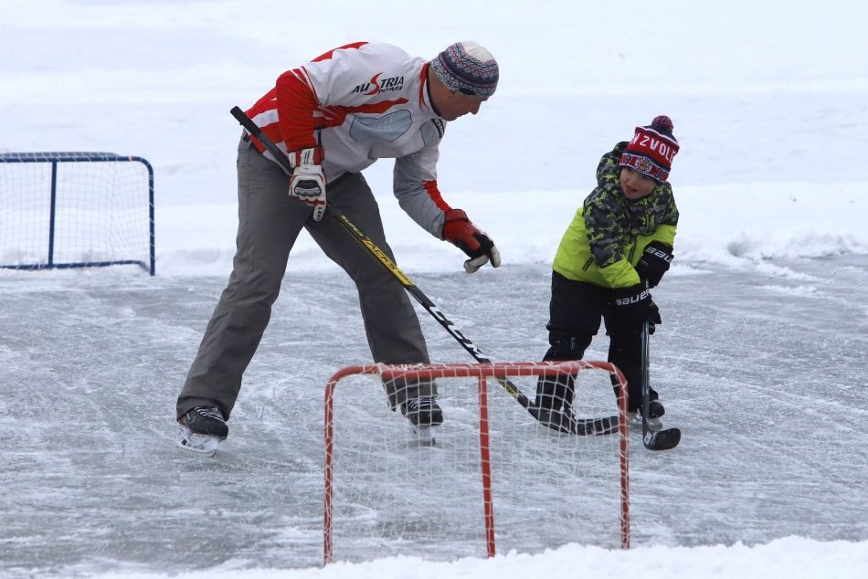 Ilustračný obrázok k článku Chcete naučiť deti korčuľovať? V Prievidzi otvorili kurzy pre škôlkarov