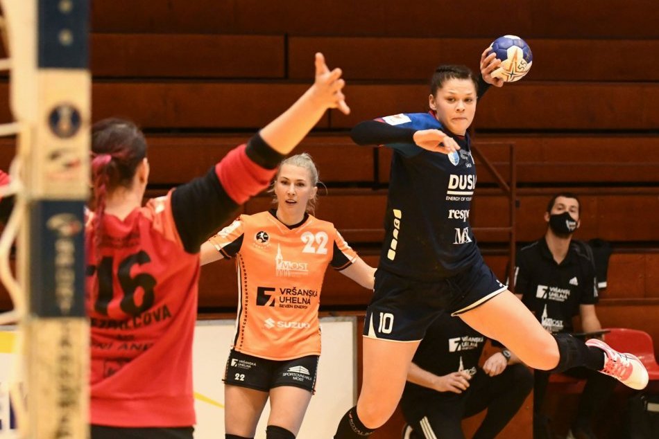 Ilustračný obrázok k článku Hádzanárky s ďalšou prehrou: S favoritom držali krok, bodovať nedokázali, FOTO