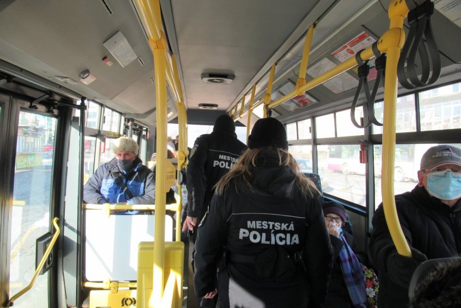 Ilustračný obrázok k článku Bystrická mestská polícia zháňa posilu: Čo musia spĺňať uchádzači o miesto inšpektora?