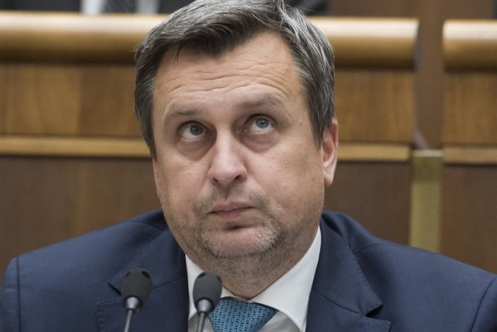 Ilustračný obrázok k článku Danko chce pomôcť Matovičovi s vakcínou: Prosím, prijmite ma. Mám dobré kontakty s Rusmi!