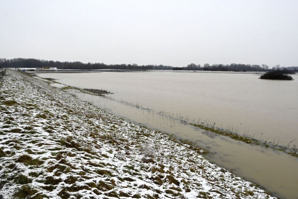 Ilustračný obrázok k článku Ako došlo k narušeniu hrádze na Laborci? Kompetentní vysvetľujú!