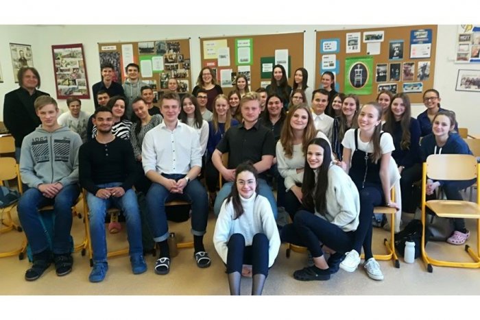 Ilustračný obrázok k článku Popradské „bilingválky“ pripravujú online Deň otvorených dverí: Príďte na web vo štvrtok 28. januára