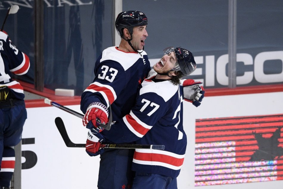 Ilustračný obrázok k článku Zdeno Chára pokračuje v kariére! Vracia sa na začiatok svojej cesty v NHL