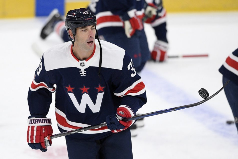 Ilustračný obrázok k článku Chára rýchlo ohúril Washington: Po presune však podstupuje neľahkú obeť, FOTO