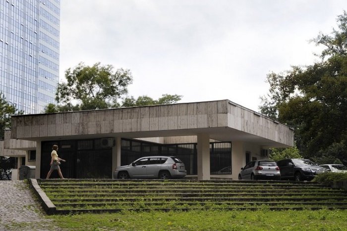 Ilustračný obrázok k článku Exkluzívny priestor v Sade Janka Kráľa je na predaj. Čo nahradí známy erotický salón?