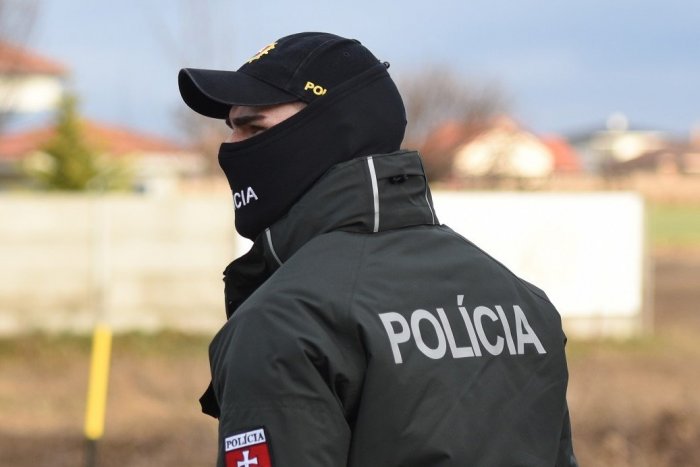 Ilustračný obrázok k článku Polícia opäť baví východniarčinou! Na nezodpovedných vodičov to skúša nárečím