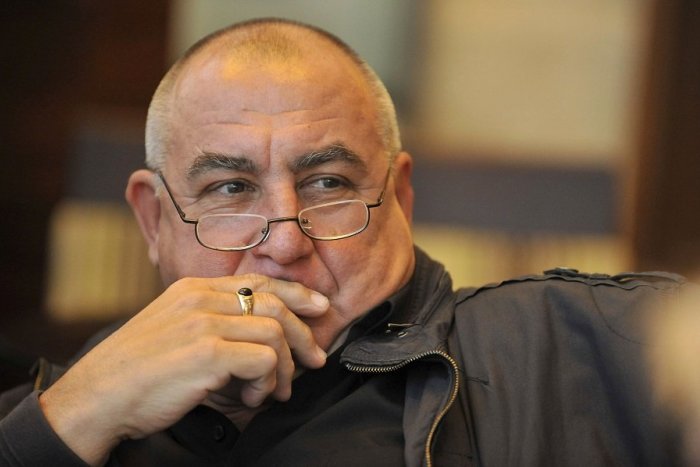 Ilustračný obrázok k článku Veľký chlap s dobrým srdcom: Známe tváre reagujú na odchod Andyho Hryca