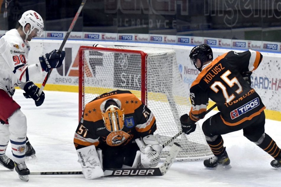 Ilustračný obrázok k článku Zvolenskí hokejisti doma bodovali naplno: Užili si gólové hody