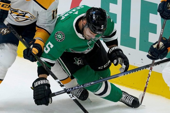 Ilustračný obrázok k článku Andrej Sekera je na COVID listine: Čo to znamená?