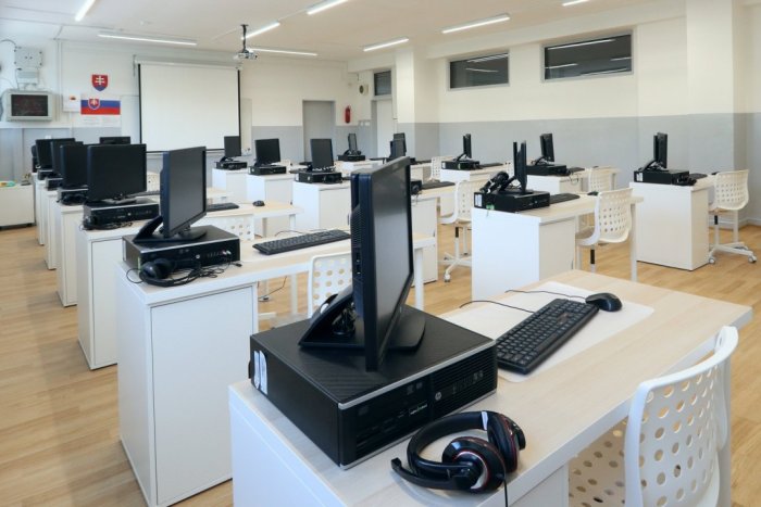 Ilustračný obrázok k článku Kam na strednú školu? Spoznajte Obchodnú akadémiu na Dudovej ulici