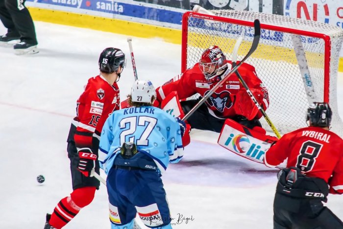 Ilustračný obrázok k článku Hokejové trápenie pokračuje: Nitra s vysokou prehrou na ľade Banskej Bystrice