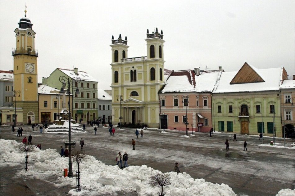 Ilustračný obrázok k článku Dnes PÝCHA, kedysi STRAŠIAK: Dominantu srdca Slovenska by ste pred rokmi nespoznali, FOTO