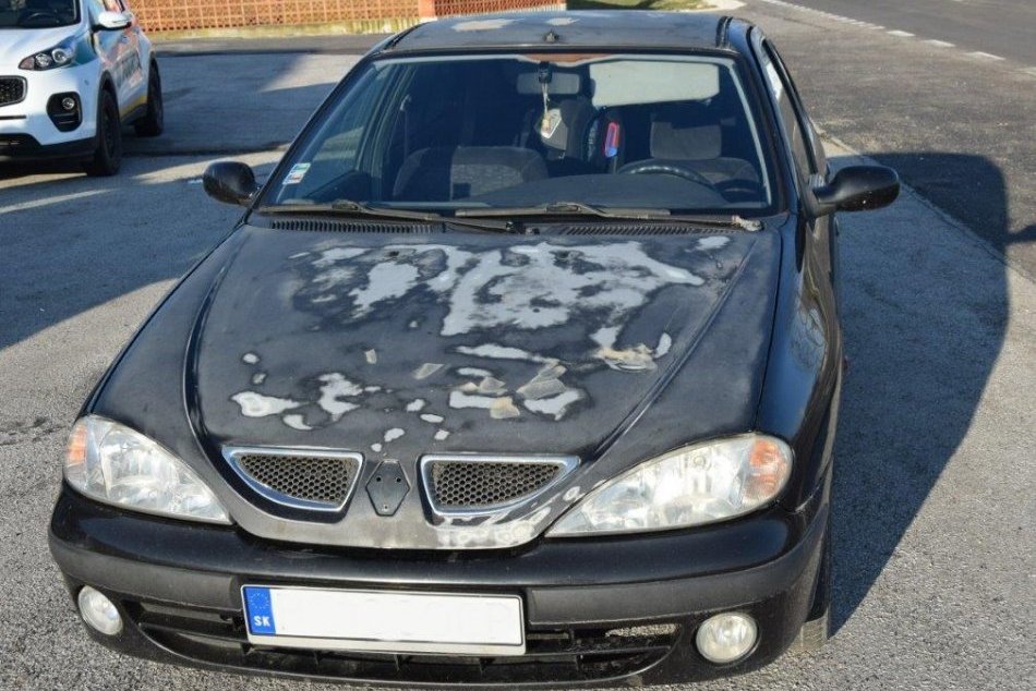 Ilustračný obrázok k článku Drogy mu asi zachutili: Vodič mal pri sebe 44 dávok, vraj pre vlastnú potrebu