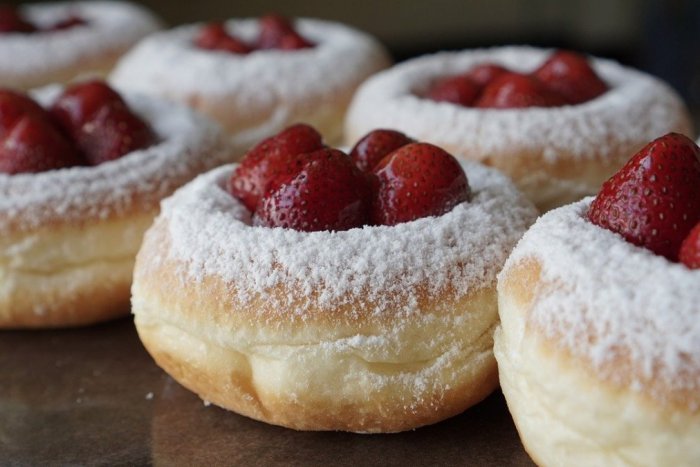 Ilustračný obrázok k článku Recepty na chutné fašiangové šišky od Romany: Po týchto sa len tak zapráši