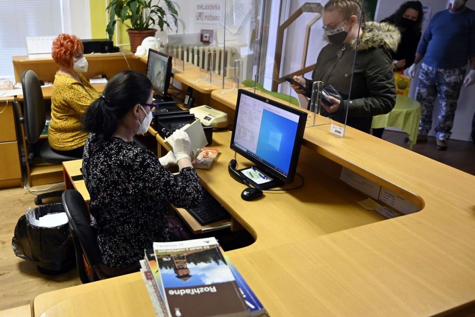 Ilustračný obrázok k článku Knižnica otvorila v obmedzenom režime: Knihy umiestňuje do karantény