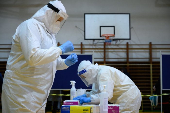 Ilustračný obrázok k článku Koronavírus v Banskobystrickom kraji stále máme: Pribudlo vyše 20 prípadov