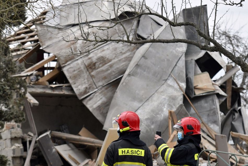 Ilustračný obrázok k článku Nešťastie výbuchu domu vyšetrujú. Muža z trosiek liečia v nemocnici