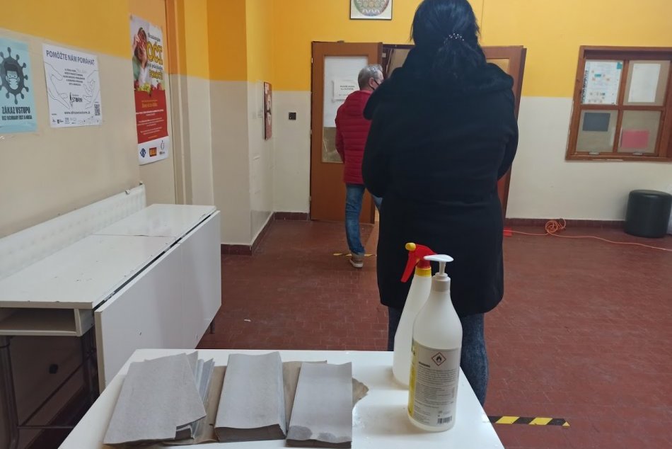 Ilustračný obrázok k článku Za dva dni otestovali vyše 15-tisíc ľudí: Koľko z nich bolo pozitívnych?