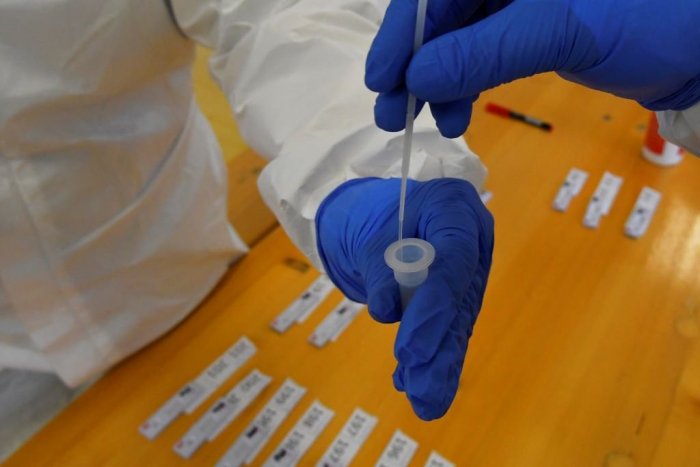 Ilustračný obrázok k článku Za nami je ďalší testovací víkend. Koľko pozitívnych ľudí odhalil?