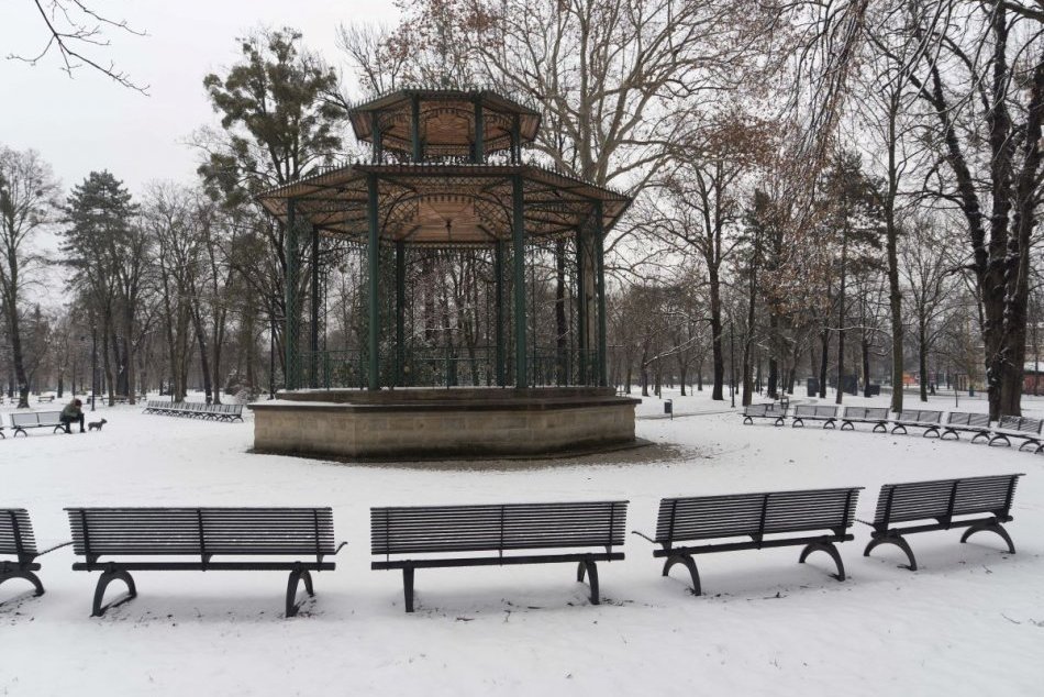 Ilustračný obrázok k článku V OBRAZOCH: Zasnežené Košice majú svoje magické čaro