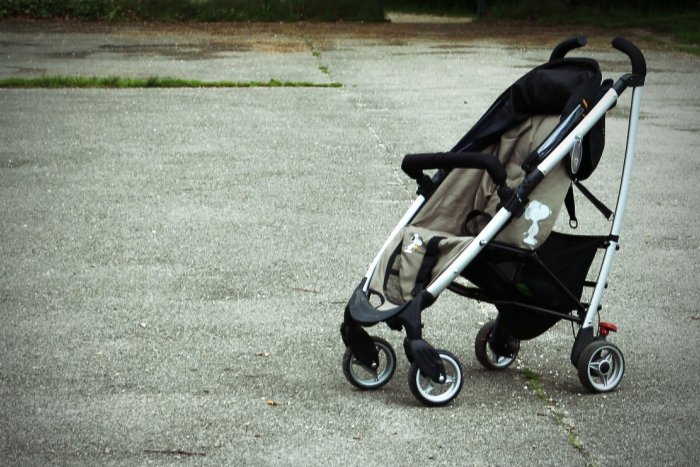 Ilustračný obrázok k článku Status mamičky z Ružinova baví internet. Jej roztržitého manžela sa zastal aj starosta