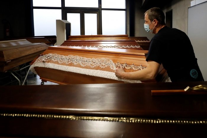 Ilustračný obrázok k článku Zvýšia sa poplatky za hroby? Pohrebníctvo Marianum má nového šéfa